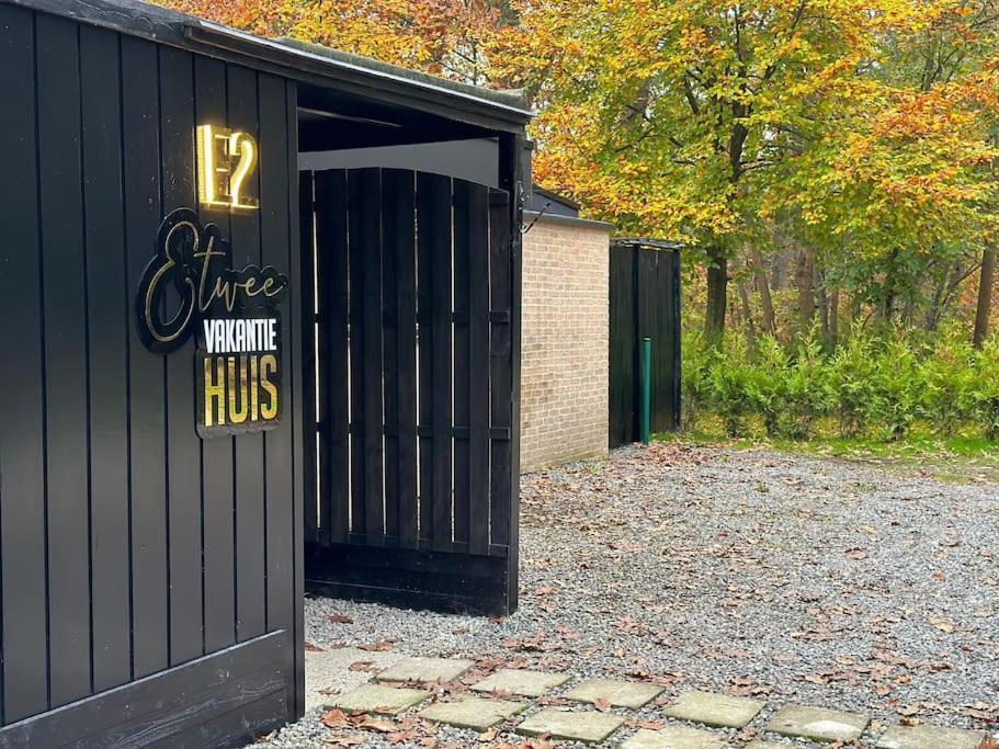 Etwee Vakantiehuis Lanaken Exteriör bild
